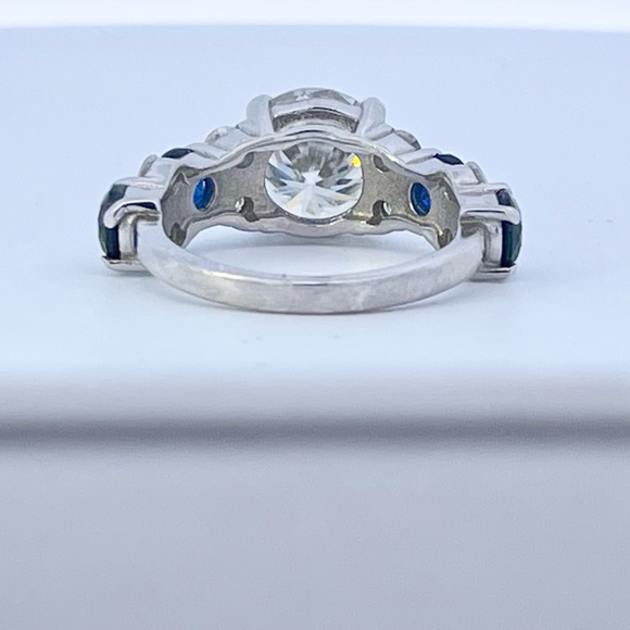 3ct Moissanite with Sapphires - Model Sample - Picture 5 of 5